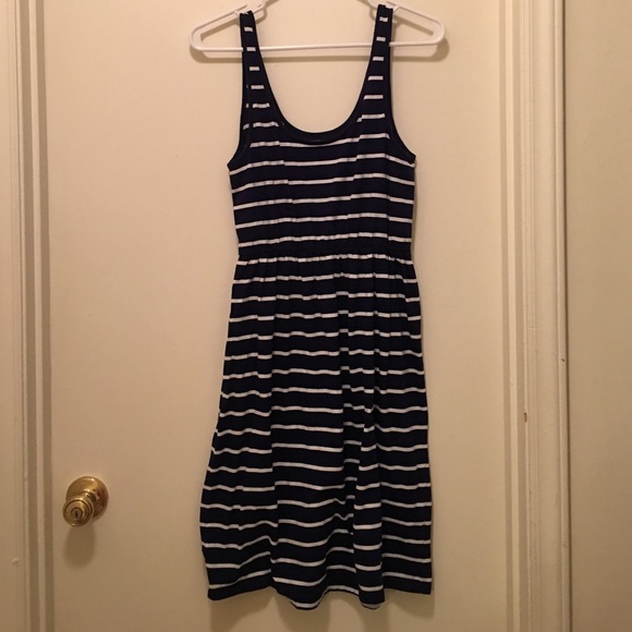 Fit and flare Sleeveless navy/white dress - Picture 4 of 4